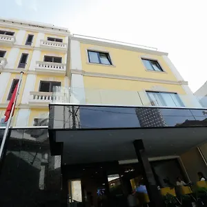 Oxford Tirana